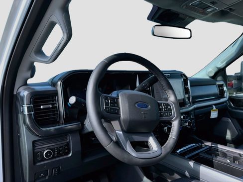 New 2026 Ford F450 Lariat w/ Lariat Ultimate Package AWD/4WD image 9
