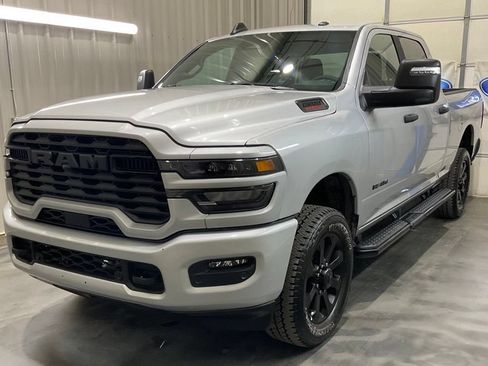 Used 2026 RAM 2500 Big Horn AWD/4WD image 3