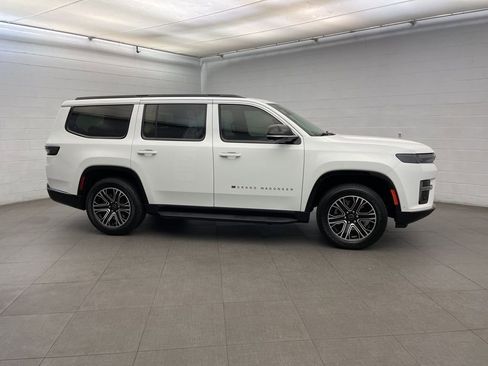 New 2026 Jeep Grand Wagoneer 2WD image 2