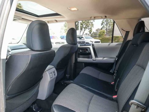 Used 2011 Toyota 4Runner SR5 w/ Convenience Pkg RWD image 19