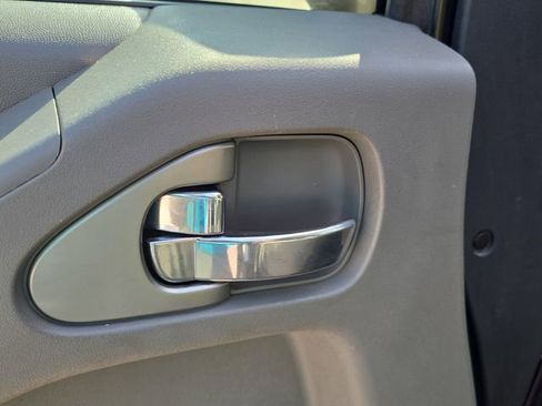 Used 2021 Nissan Frontier SV w/ Midnight Edition Floor Mats RWD image 19