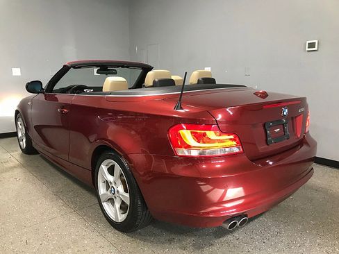 Used 2013 BMW 128i Convertible RWD image 9