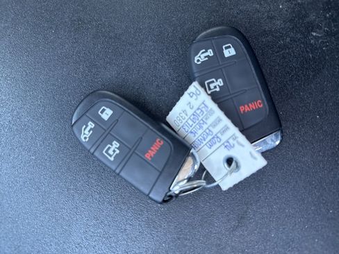 Used 2024 RAM ProMaster 3500 w/ Delivery Van Package image 28