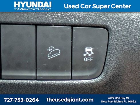Used 2022 Hyundai Kona SEL AWD/4WD image 26