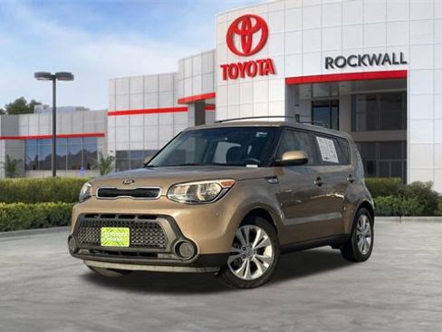 Used 2015 Kia Soul + image 1
