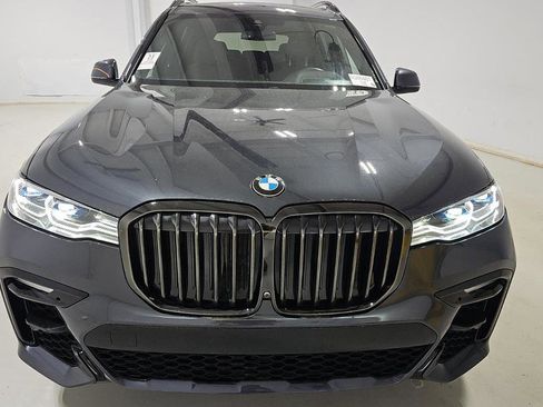Used 2022 BMW X7 M50i w/ Dynamic Handling Package AWD/4WD image 2
