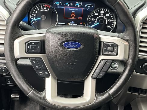 Used 2015 Ford F150 Lariat w/ Equipment Group 502A Luxury AWD/4WD image 15