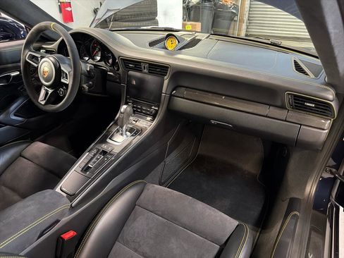 Used 2018 Porsche 911 Turbo S AWD/4WD image 22