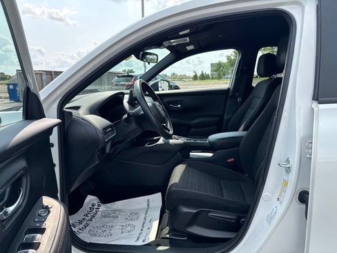 Certified 2024 Honda HR-V Sport image 31
