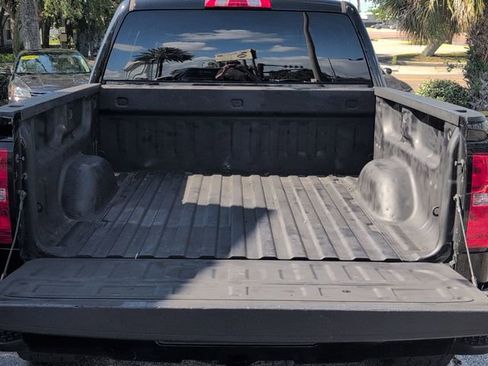 Used 2018 Chevrolet Silverado 1500 Custom w/ Custom Value Package RWD image 23