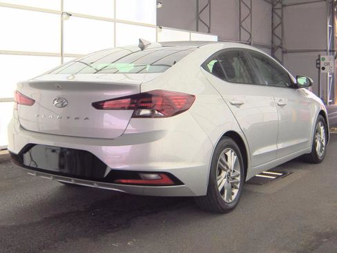Used 2020 Hyundai Elantra SEL w/ Cargo Package (C1) FWD image 2