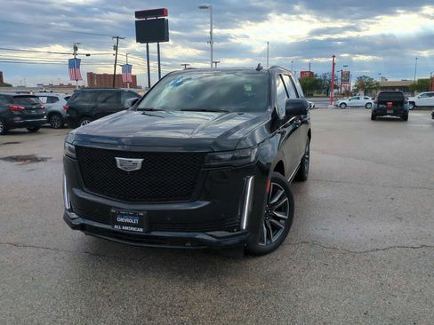 Used 2023 Cadillac Escalade Sport w/ Touring Package image 1