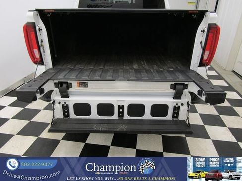 Used 2025 GMC Sierra 1500 AT4 w/ AT4 Premium Package AWD/4WD image 21