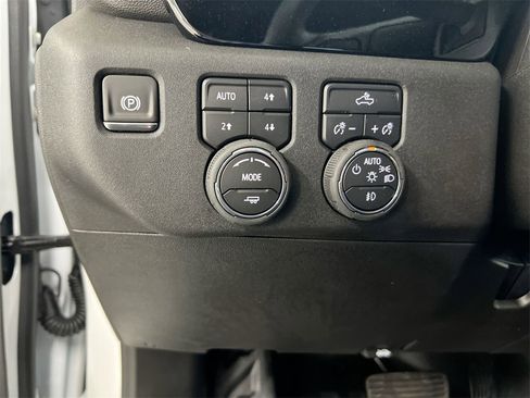 New 2026 Chevrolet Silverado 3500 LT w/ Convenience Package image 15
