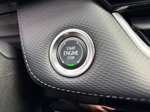 Used 2025 Chevrolet Equinox LT image 12