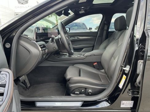 Used 2025 Cadillac CT5 Sport image 11