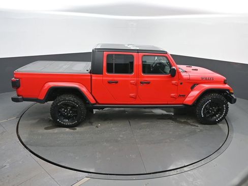 Used 2024 Jeep Gladiator Sport image 43
