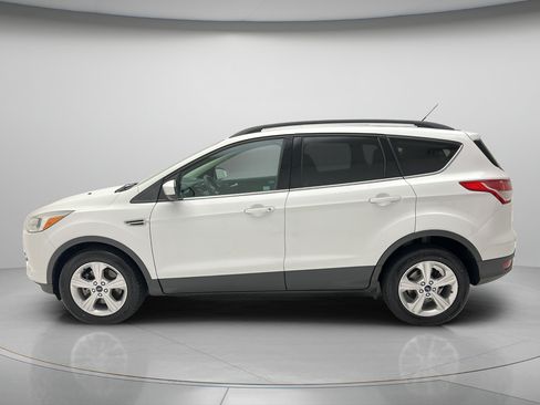 Used 2016 Ford Escape SE w/ Equipment Group 201A AWD/4WD image 7