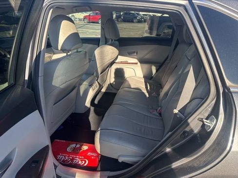 Used 2012 Toyota Venza XLE image 8