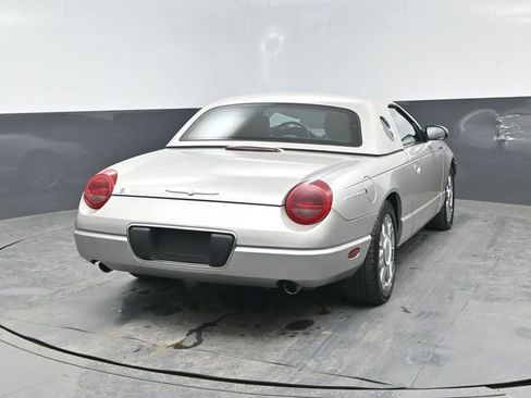 Used 2005 Ford Thunderbird image 18