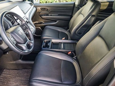 Used 2023 Honda Odyssey EX-L image 18