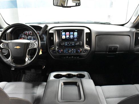 Used 2018 Chevrolet Silverado 1500 LT w/ All Star Edition image 6