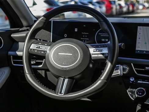 Certified 2024 Hyundai Sonata SEL w/ Convenience Package image 15