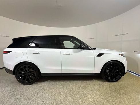 New 2026 Land Rover Range Rover Sport SE AWD/4WD image 3