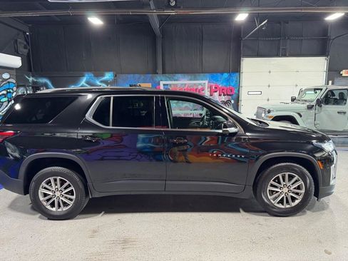 Used 2023 Chevrolet Traverse LT w/ LPO, Cargo Package AWD/4WD image 6