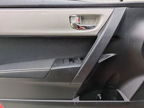 Used 2019 Toyota Corolla LE image 8