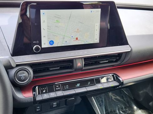 Used 2025 Toyota Prius Plug-In Hybrid FWD image 15