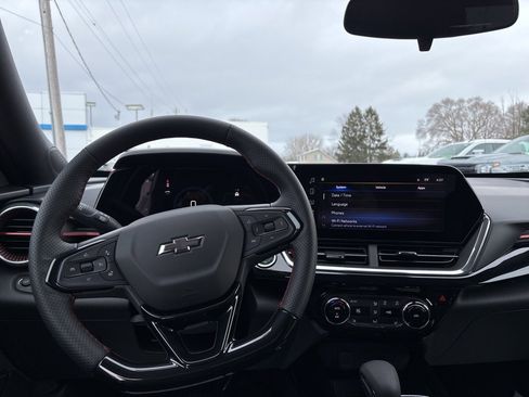 New 2026 Chevrolet Trax RS w/ Driver Confidence Package image 10