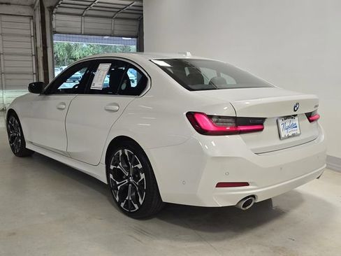 Used 2025 BMW 330i Sedan w/ Premium Package RWD image 43