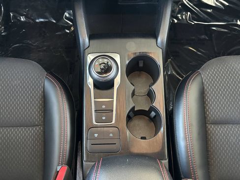 Used 2025 Ford Escape ST-Line FWD image 17