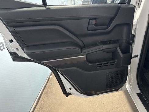 Used 2025 Toyota 4Runner SR5 image 22