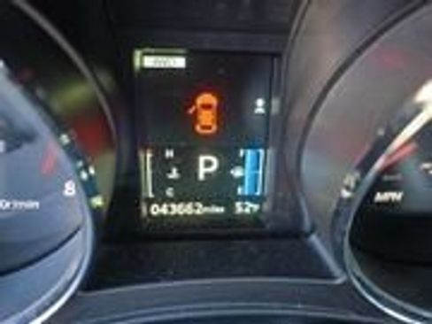 Used 2024 Mitsubishi Outlander Sport 2.0 SE Rear Camera & Heated Se image 44