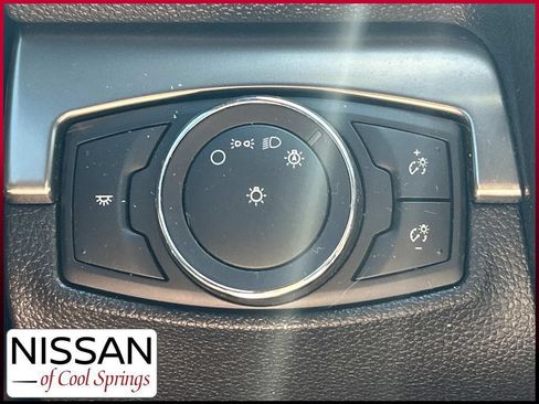 Used 2018 Ford Explorer XLT FWD image 27