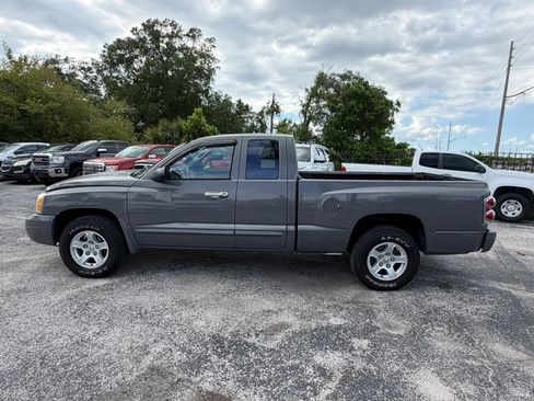 Used 2005 Dodge Dakota SLT w/ Sport Appearance Group RWD image 1