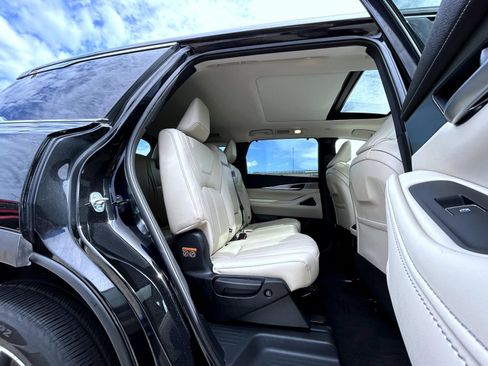 Certified 2025 INFINITI QX60 Luxe w/ Vision Package AWD/4WD image 18