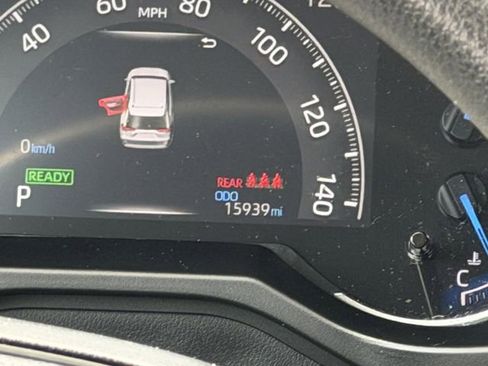 Certified 2025 Toyota RAV4 LE image 14