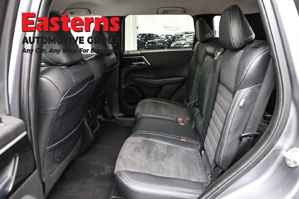 Used 2024 Mitsubishi Outlander SE FWD image 23