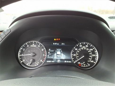 Used 2024 Nissan Armada SL w/ Captain's Chairs Package image 16