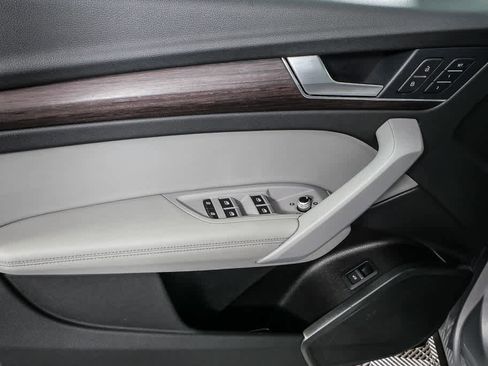 Used 2022 Audi Q5 2.0T Premium Plus w/ Premium Plus Package image 6