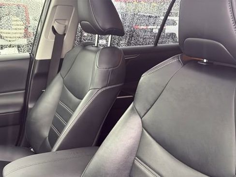 Certified 2020 Toyota RAV4 XLE Premium image 19