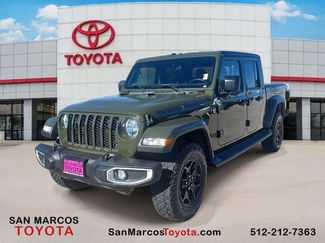 Used 2021 Jeep Gladiator Sport video 1