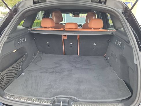Used 2023 Mercedes-Benz GLC 300 image 9