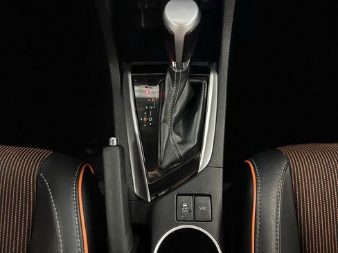 Used 2018 Toyota Corolla SE FWD image 22