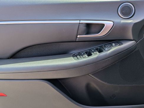 Used 2025 Hyundai Sonata SEL FWD image 11
