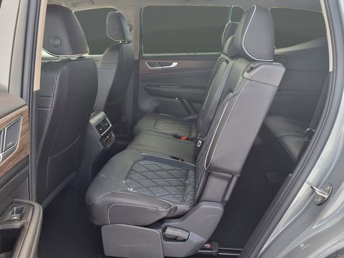 New 2026 Volkswagen Atlas SEL Premium R-Line image 17