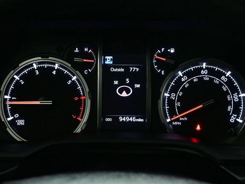 Used 2022 Toyota 4Runner TRD Sport w/ Technology Package AWD/4WD image 25